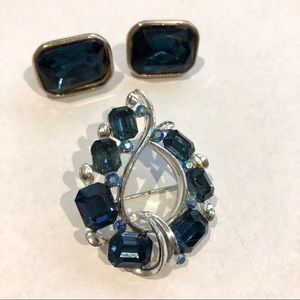 Blue Teardrop Brooch w Earrings